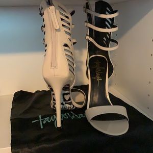 Taylor Says High Heels